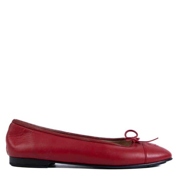 Chanel Red Leather CC Ballerina Flats - Size 39 ○ Labellov ○ Buy and Sell  Authentic Luxury