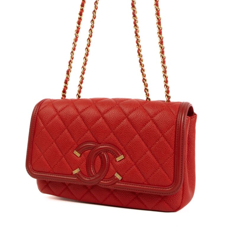 Chanel Red Caviar Leather CC Filigree Classic Flap Bag ○ Labellov