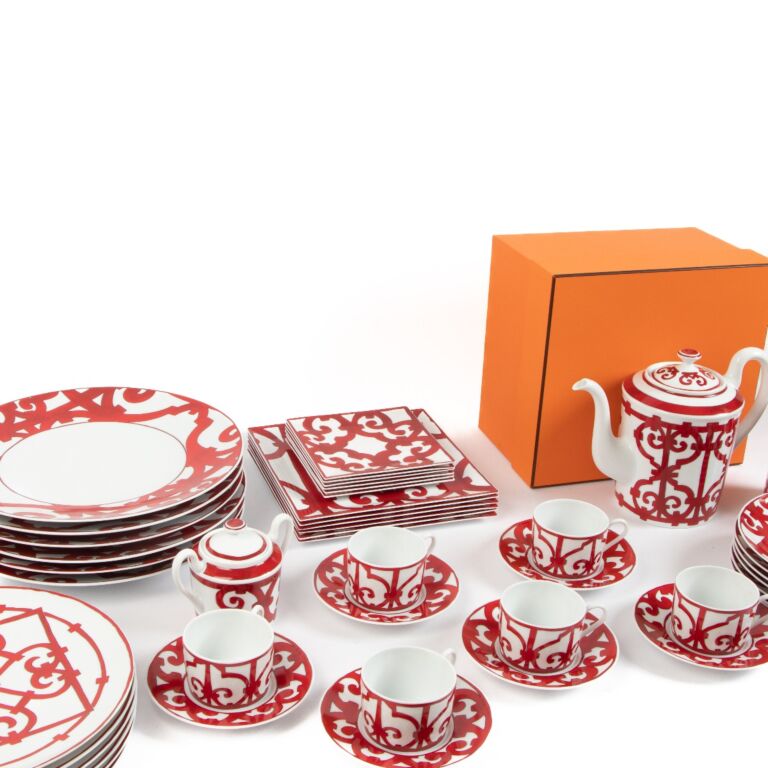Hermès Balcon du Guadalquivir Dinnerware Set ○ Labellov