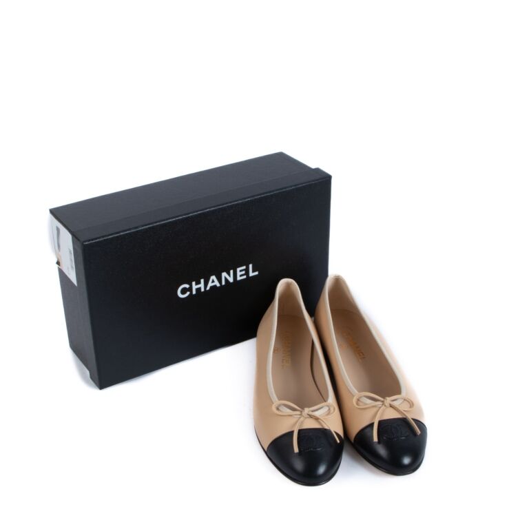 Chanel Two Tone Leather Ballet Flats Size 40.5 Chanel