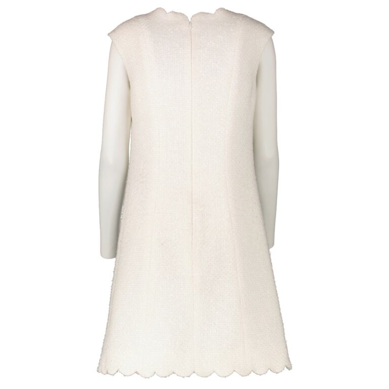 【完売品】Tweed Dress 7号 Chanel 20k White Tweed Dress - Size 36 ○ Labellov ○ Buy