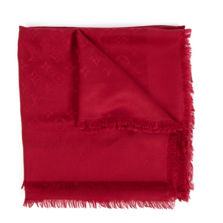 Louis Vuitton Scarf Red Silk ref.39297 - Joli Closet