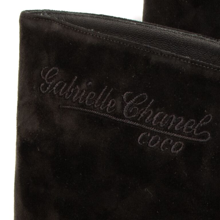 【CHANEL】GABRIEIIE COCO ポインテッドトゥ ブーツ 37 Chanel Black Crinkled Patent Gabrielle Cap Toe Boots