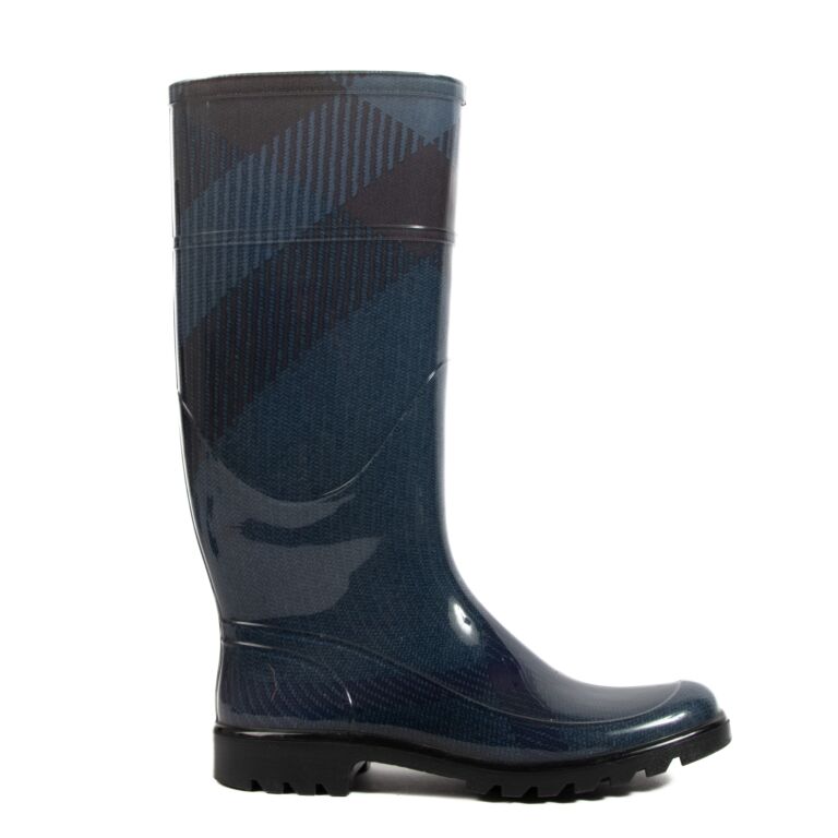Burberry Blue Check Rain Boots size 36 Labellov Buy and Sell Authentic Luxury