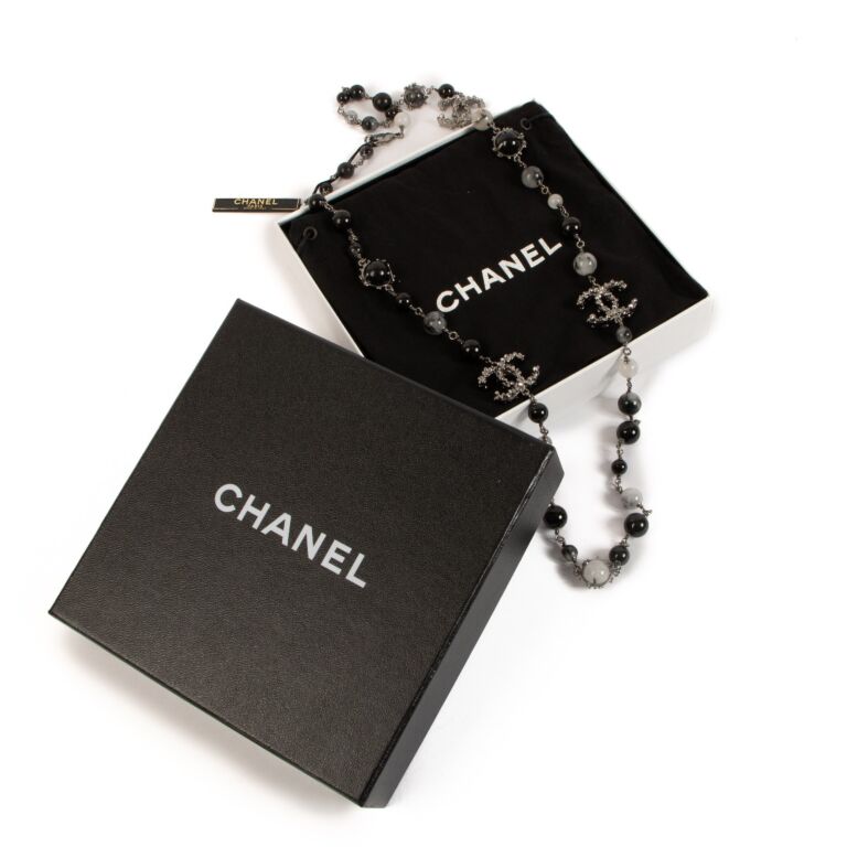 chanel bead necklace black