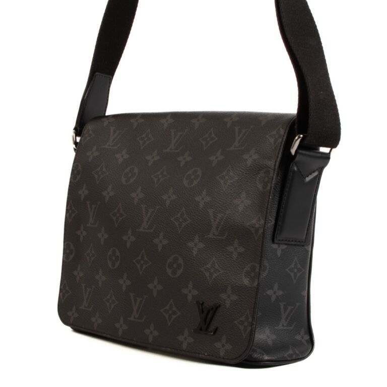 Louis vuitton district best sale pm monogram eclipse