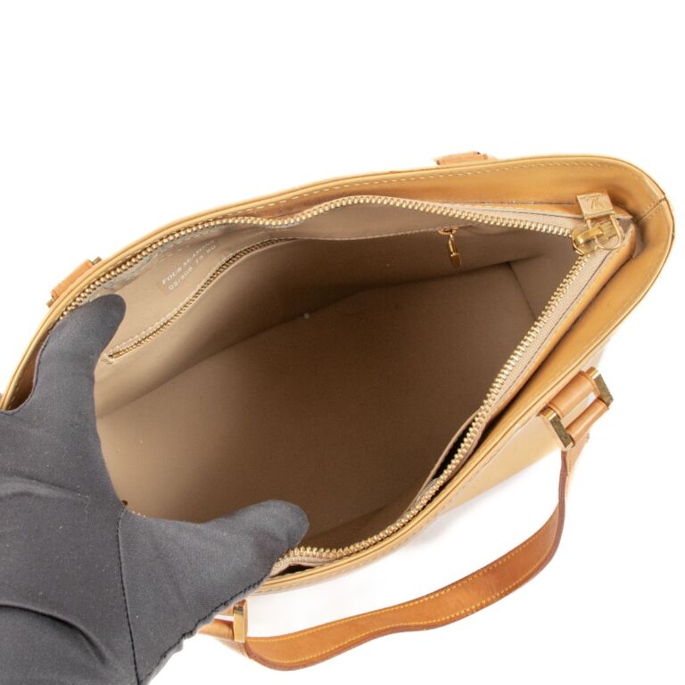 Louis Vuitton Beige Houston Monogram Vernis Tote Bag ○ Labellov