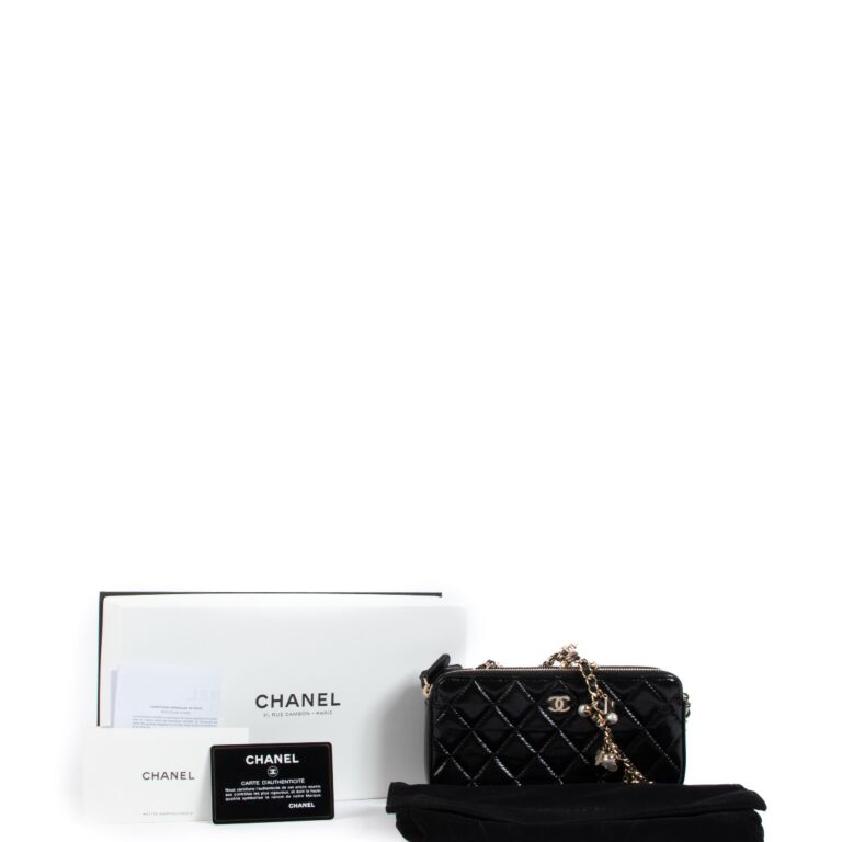 Chanel Pearl Charm Clutch with Chain ○ Labellov ○ Buy and