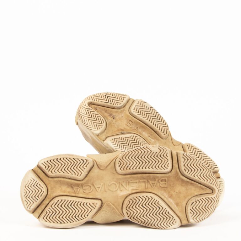 Balenciaga White Triple S Sneakers - Size 37 ○ Labellov