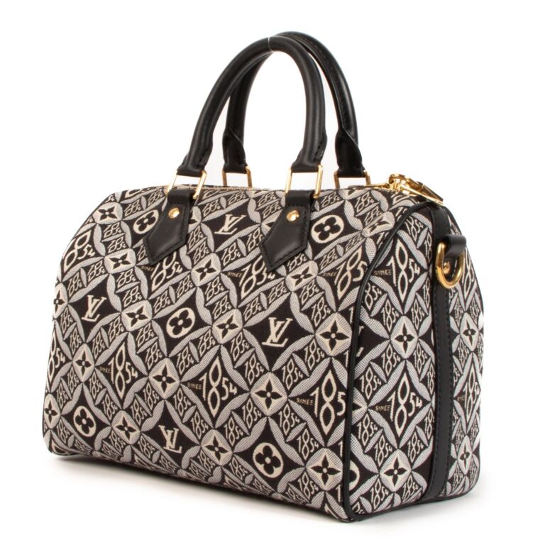 Louis vuitton 1854 speedy store