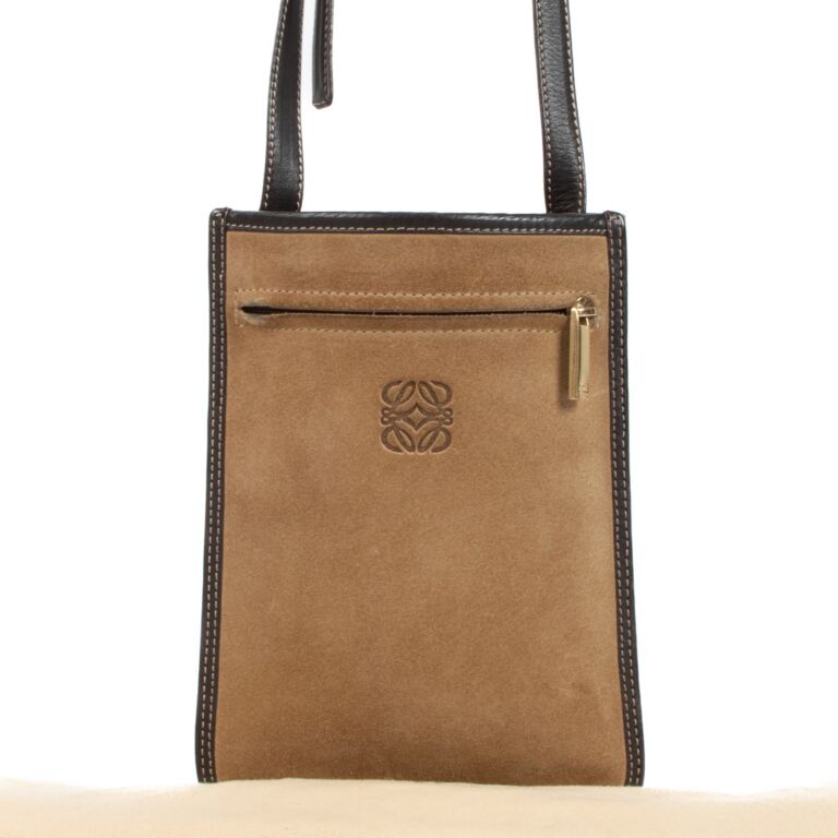 Loewe phone hotsell pouch