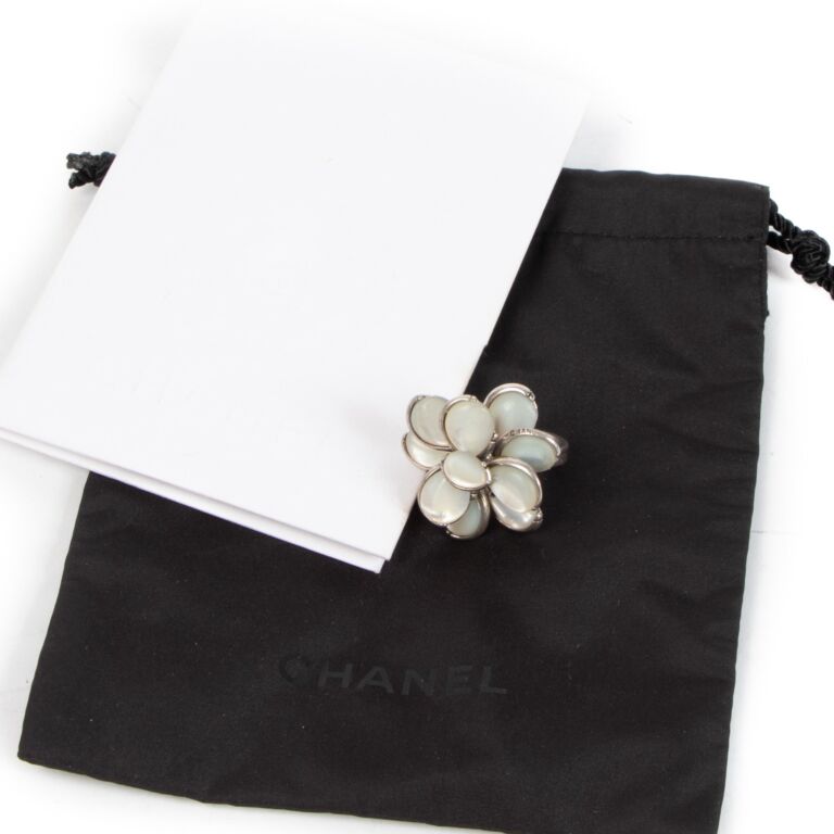 CHANEL バレリーナ　ホログラムデザイン CHANEL バレリーナ ホログラムデザイン CHANEL バレリーナ