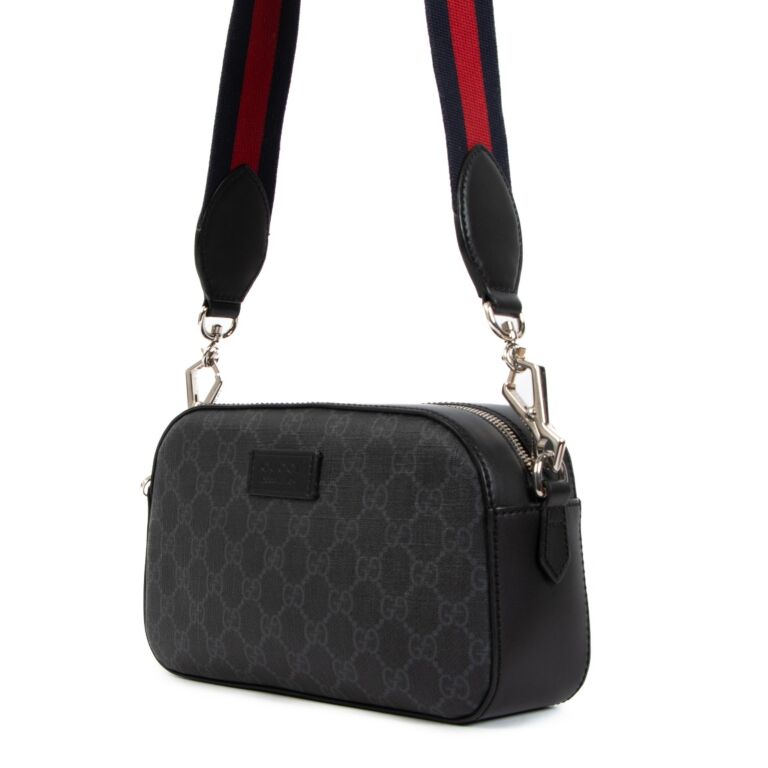 Gucci supreme camera bag on sale