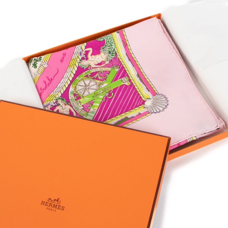 HERMES　スカーフ　カレ90　PER ASTRA AD ASTRA Hermès Pink Per Astra Ad Astra Silk Carré 90 Scarf