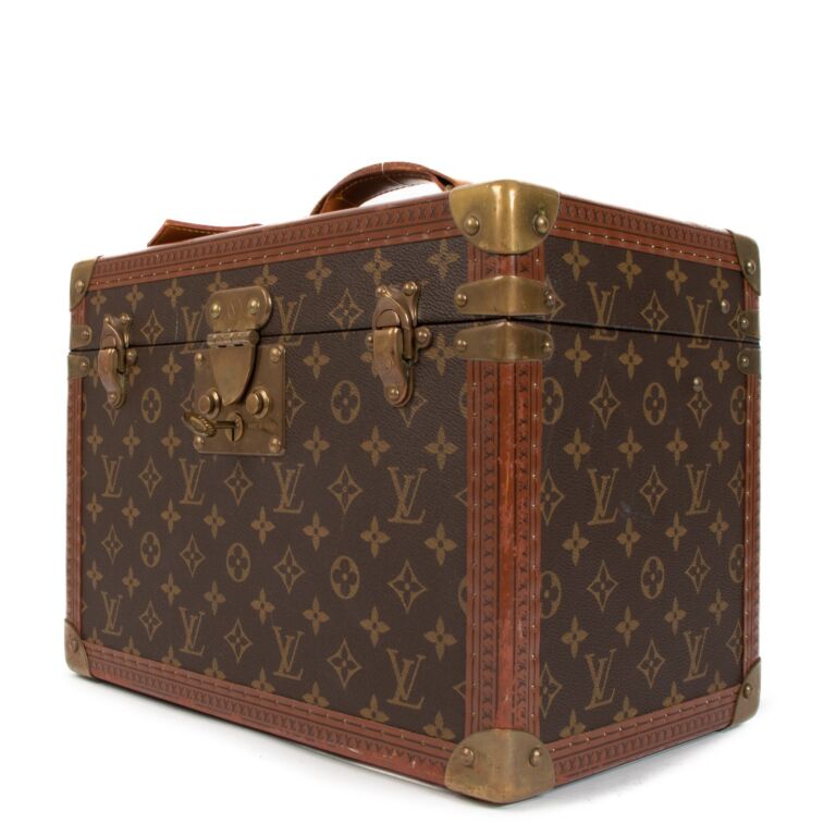 Louis Vuitton Pharmacie boite Labellov Buy and Sell