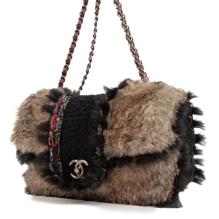 Chanel fur flap bag shop