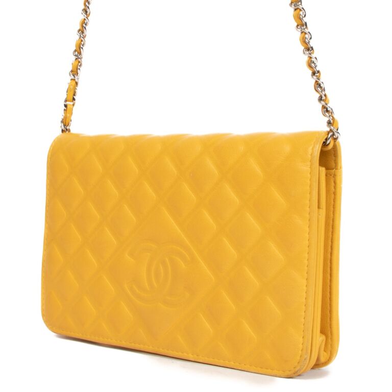 Chanel yellow wallet on chain deals