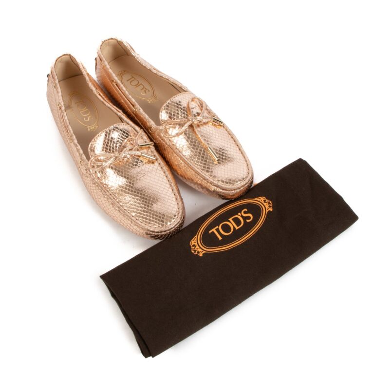 Snakeskin driving shoes top