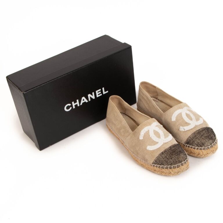 Chanel Biarritz CC Embroidered Espadrilles Beige Quilted Canvas Size 38