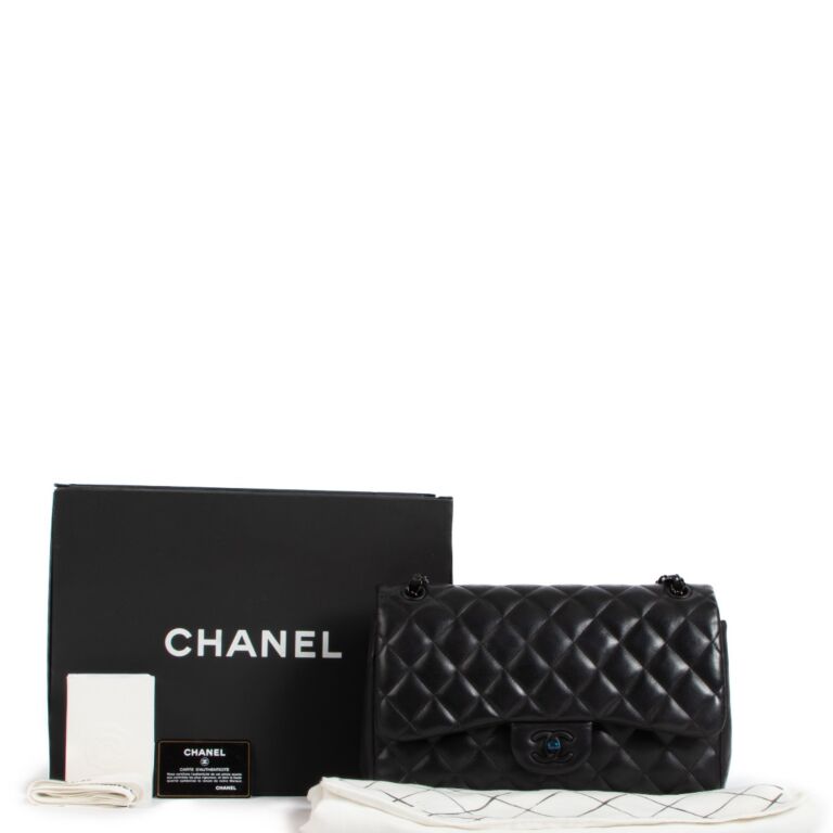 Chanel classic so black clearance