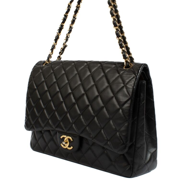Maxi classic handbag store