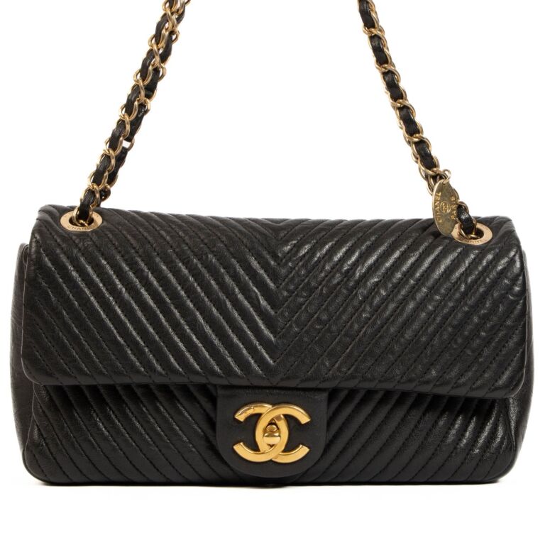 Chanel Chevron V-Stitch Leather Chain Shoulder Bag Single Flap Mat K59