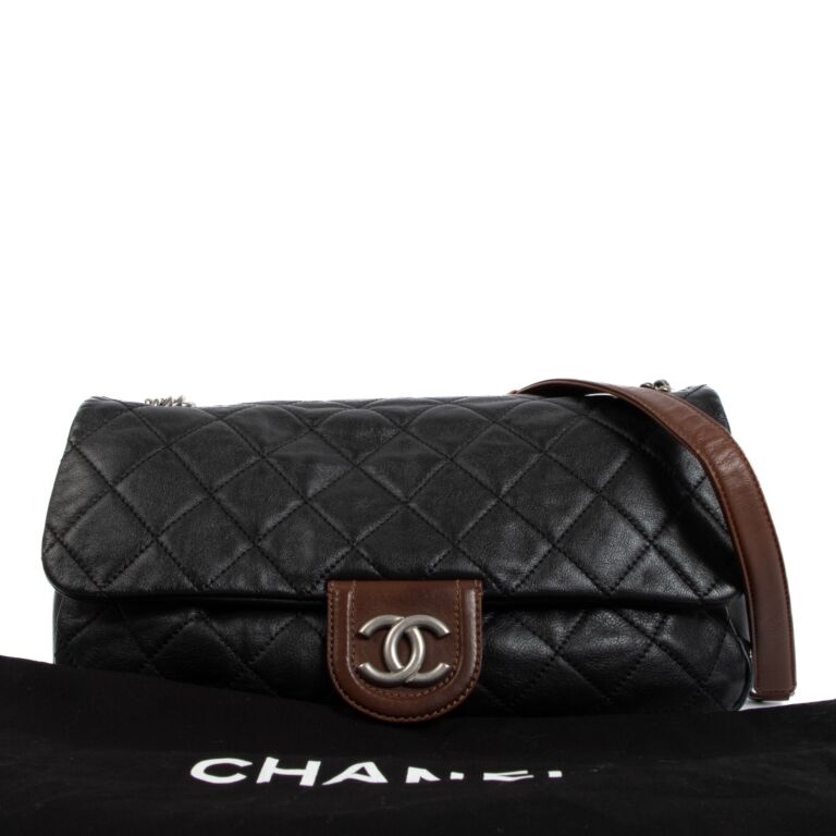 Chanel Bicolor Calfskin Flap Bag ○ Labellov ○ Buy and Sell