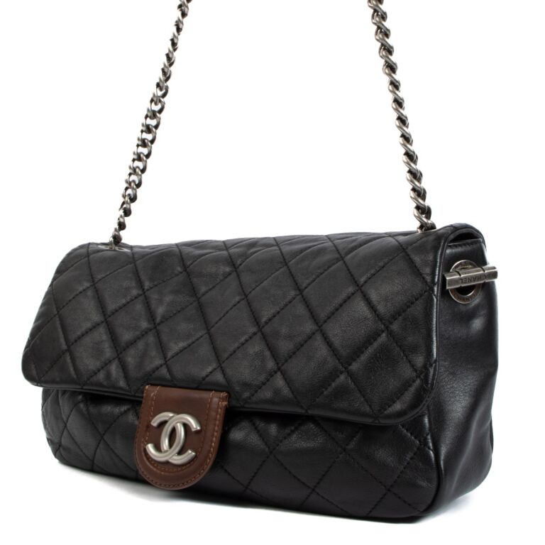 Chanel modern best sale chain flap bag