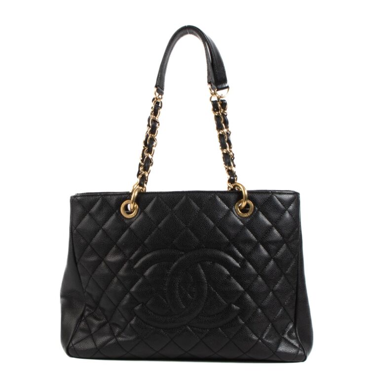 Chanel grand shopping store