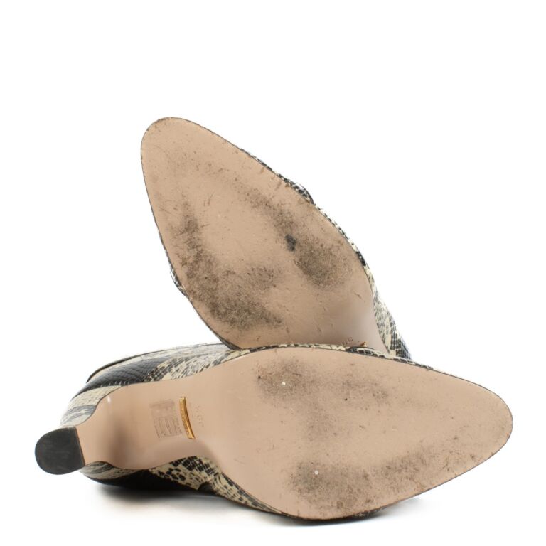 Lucy　1225 CHRISTIAN LOUBOUTIN Simble Queenie 225 embellished leather