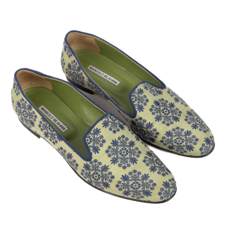 Manolo Blahnik Dipla Brocade Embroidered Loafers Size 39 Labellov Buy and Sell Authentic Luxury