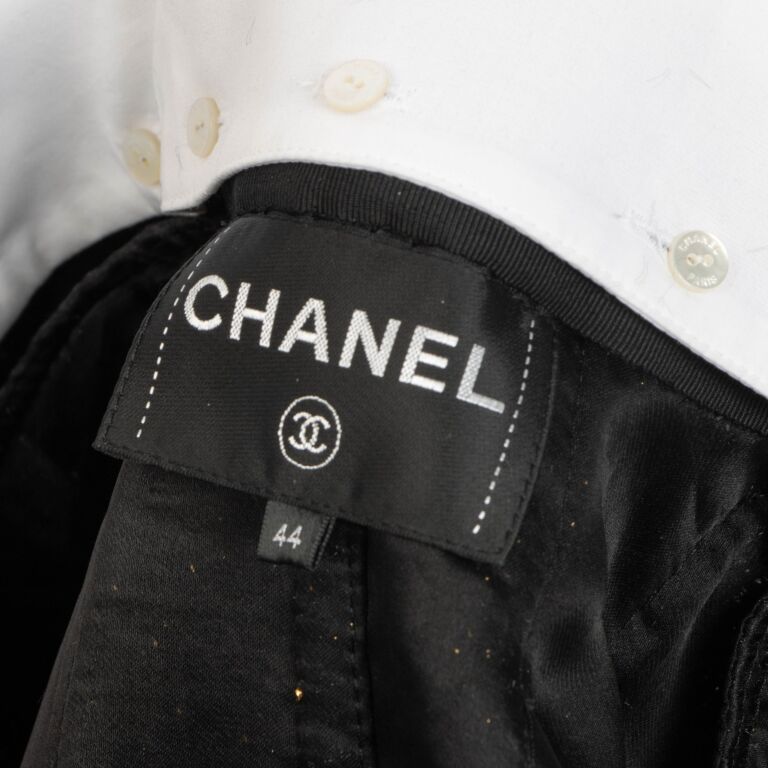 Buy CHANEL logo cut and sew short sleeve T-shirt 16 black P4397