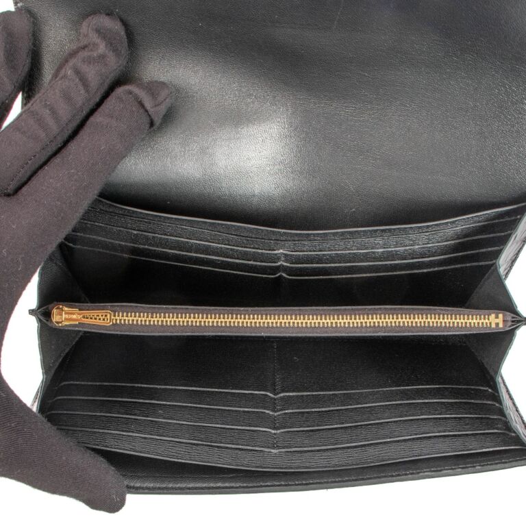 constance long wallet