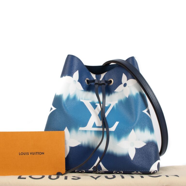 Louis vuitton tie dye sales bucket bag