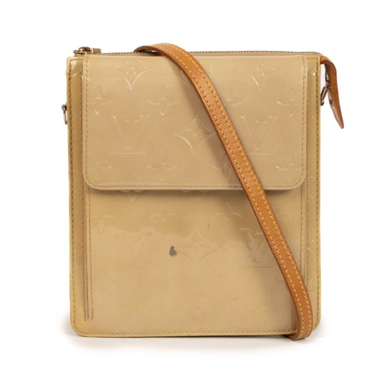 Louis vuitton store vernis crossbody