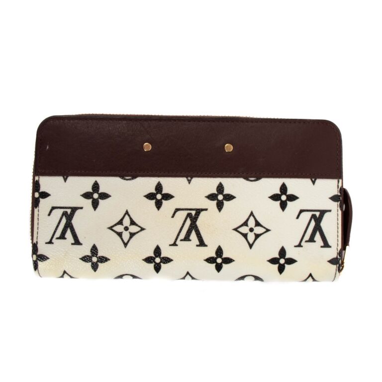 Louis Vuitton Black/White Monogram Canvas Gamma Zippy Wallet