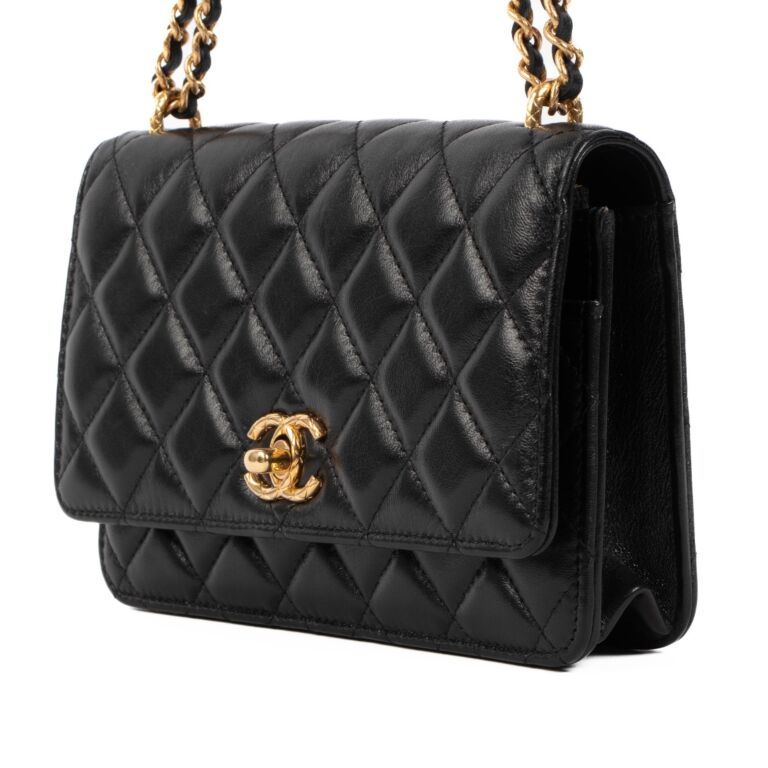 Chanel lambskin sales wallet on chain