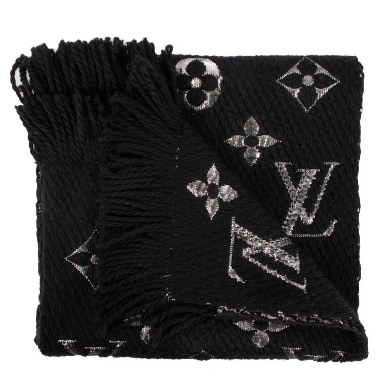 Logomania scarf black sale