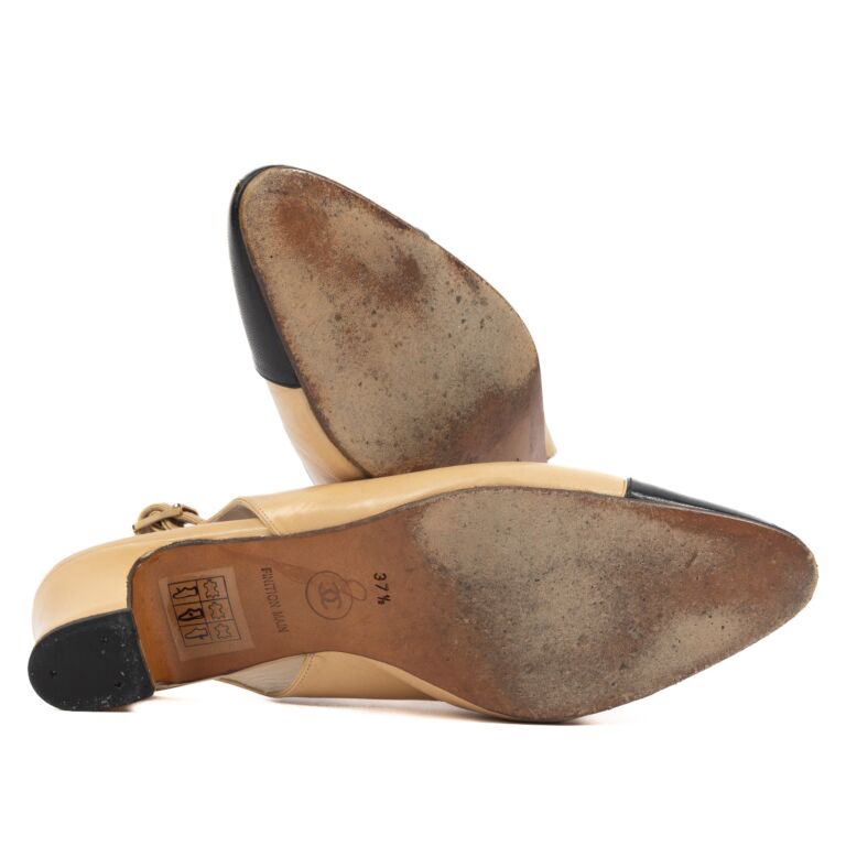 Chanel Vintage Two-Tone Slingback Pumps - size 37.5