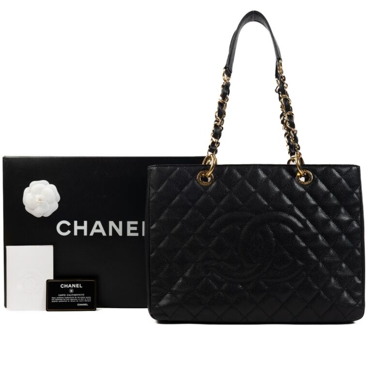 Chanel Black Caviar GST Shoulder Bag ○ Labellov ○ Buy and Sell Authentic  Luxury
