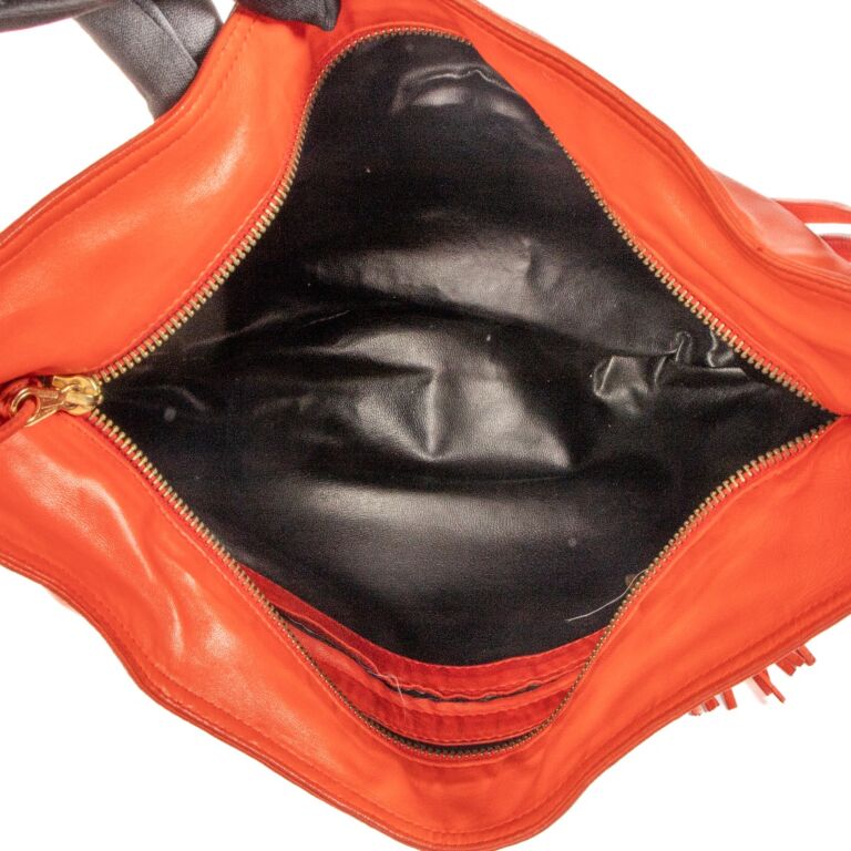 Bottega Veneta Vintage Red Lambskin Halfmoon Bag ○ Labellov