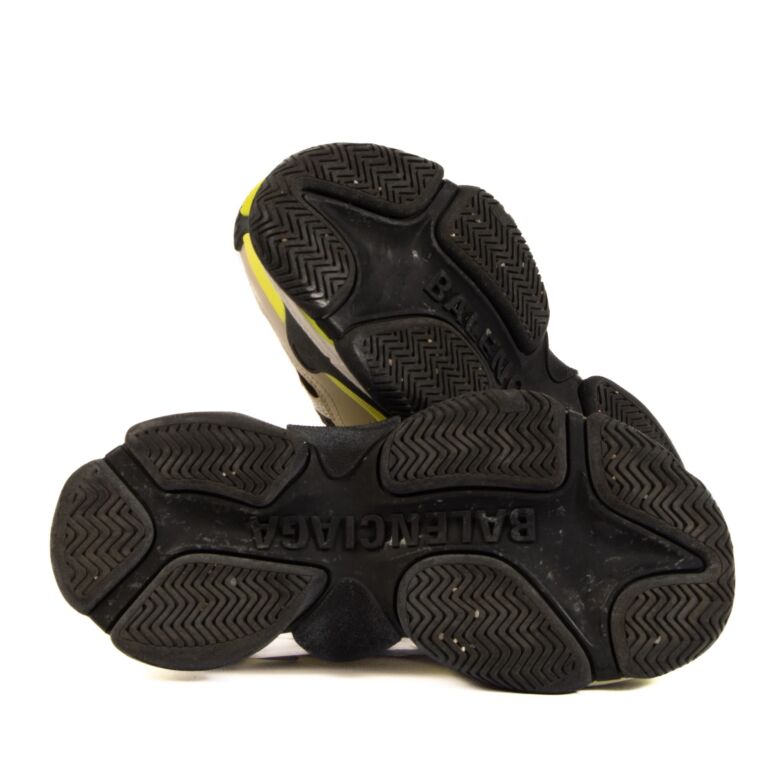 Balenciaga shop online discount