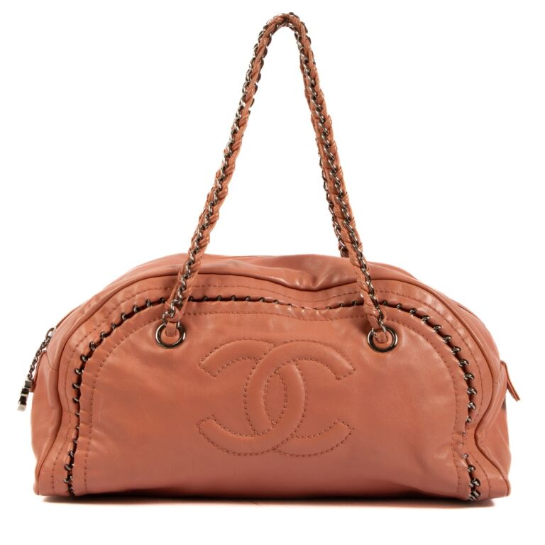 CHANEL, Bags, Auth Vintage Chanel Leather Luxe Ligne Bowler Bag