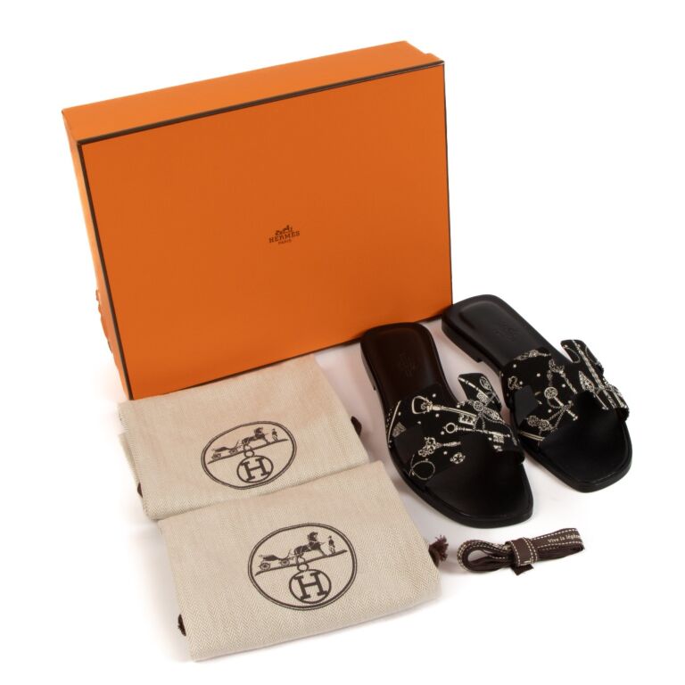 Hermès Black Oran Sandal ○ Labellov ○ Buy and Sell Authentic Luxury