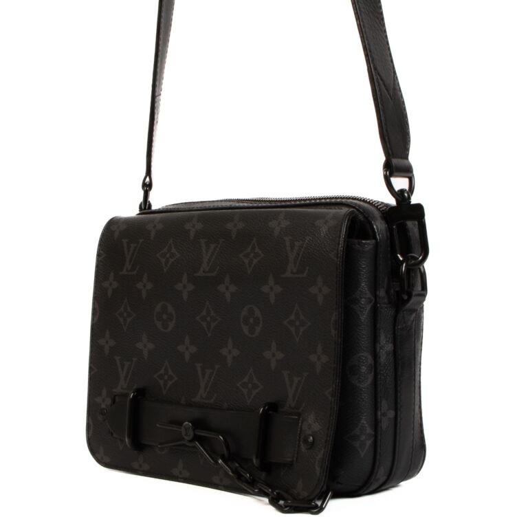 Louis Vuitton Monogram Eclipse Steamer Messenger Black Hardware