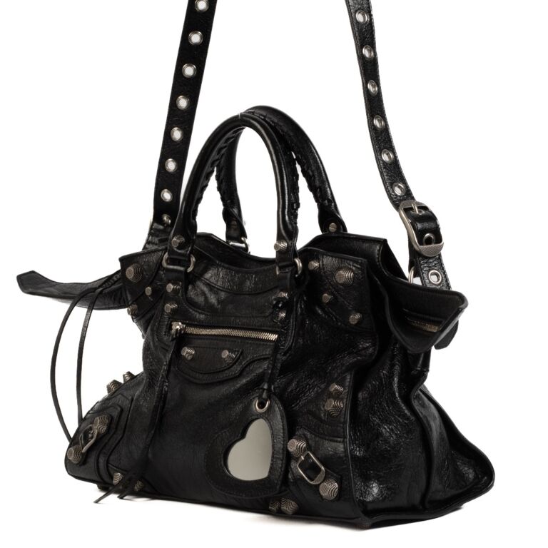 Balenciaga Black Neo Cagole City Bag ○ Labellov ○ Buy and Balenciaga Black Neo Cagole City Bag ○ Labellov ○ Buy and