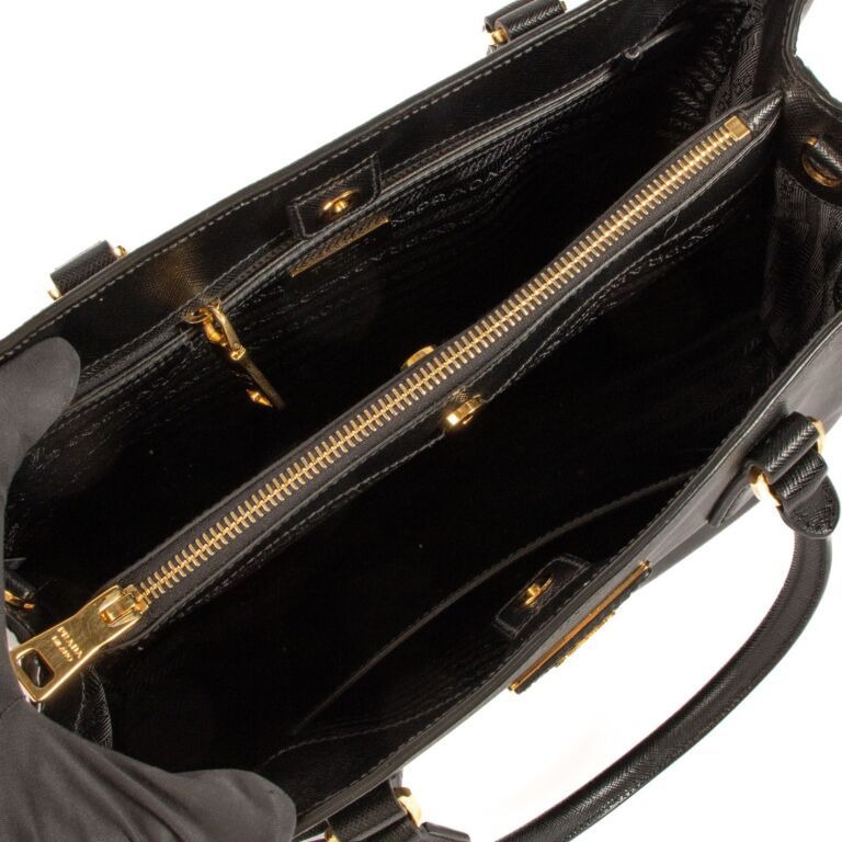 Prada Black Saffiano Lux Tote Bag ○ Labellov ○ Buy and