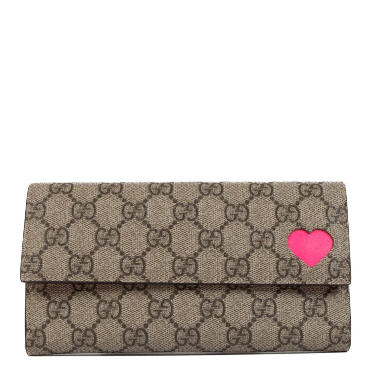 Gucci hand wallet shop