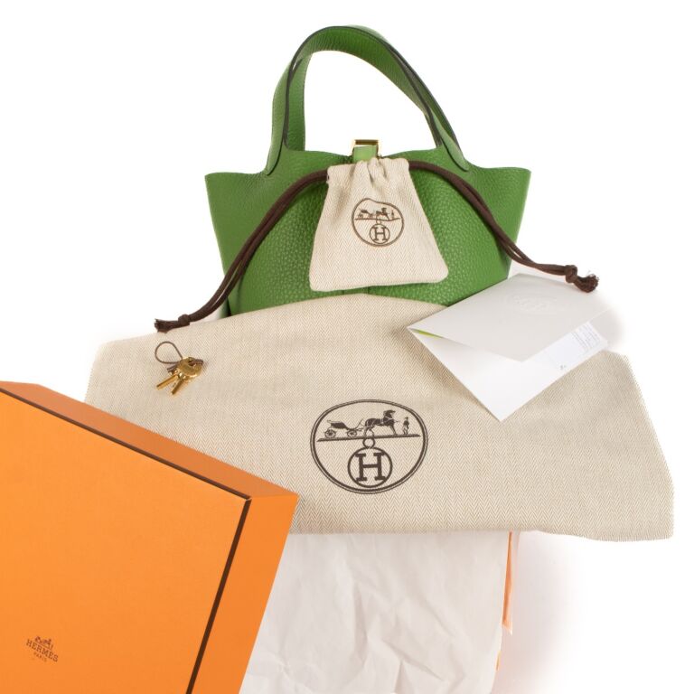 Hermès 2023 Picotin 18 Vert Yucca Taurillon Clemence
