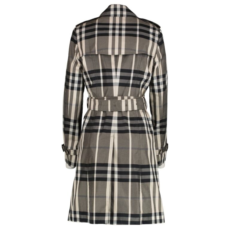 Burberry Check Cotton Blend Trench Coat Labellov Buy and Sell Authentic Luxury